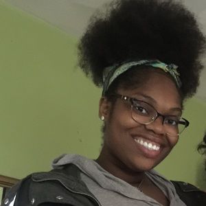 Meet your Posher, Yolene-marie